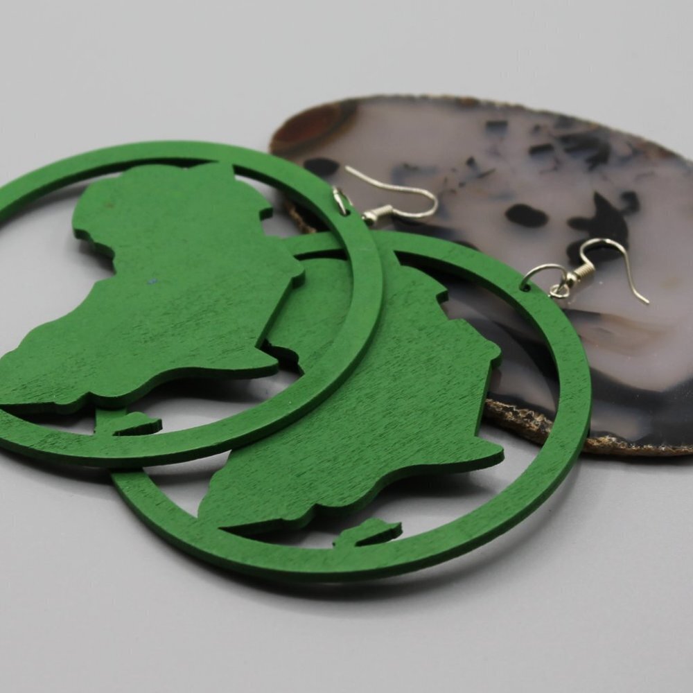 Jewelry earrings statement large round drop dangle Africa green wood brand new - Picture 8 of 9